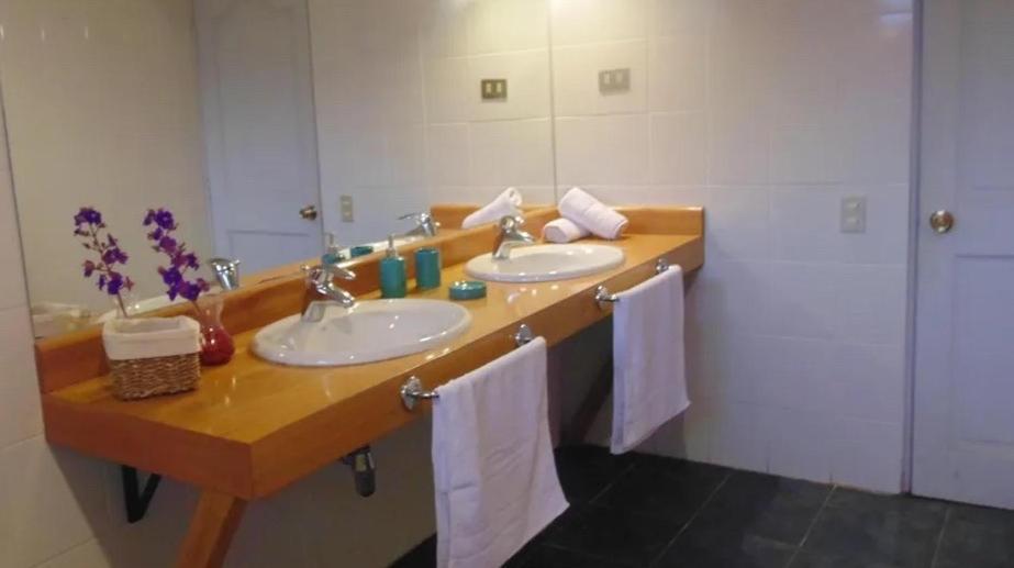Manureva Nui Hotel Boutique Hanga Roa Buitenkant foto
